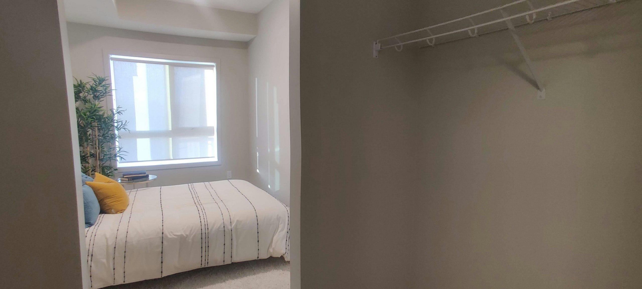 424-11025 26 Avenue Northwest, Edmonton, AB, T6J 5V3 - 4