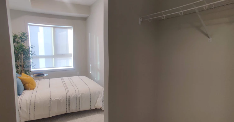 424-11025 26 Avenue Northwest, Edmonton, AB, T6J 5V3 - 4