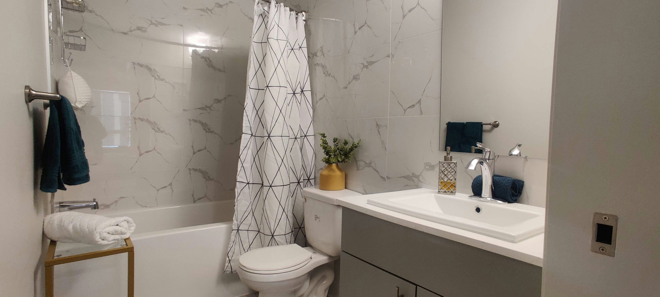 424-11025 26 Avenue Northwest, Edmonton, AB, T6J 5V3 - 5