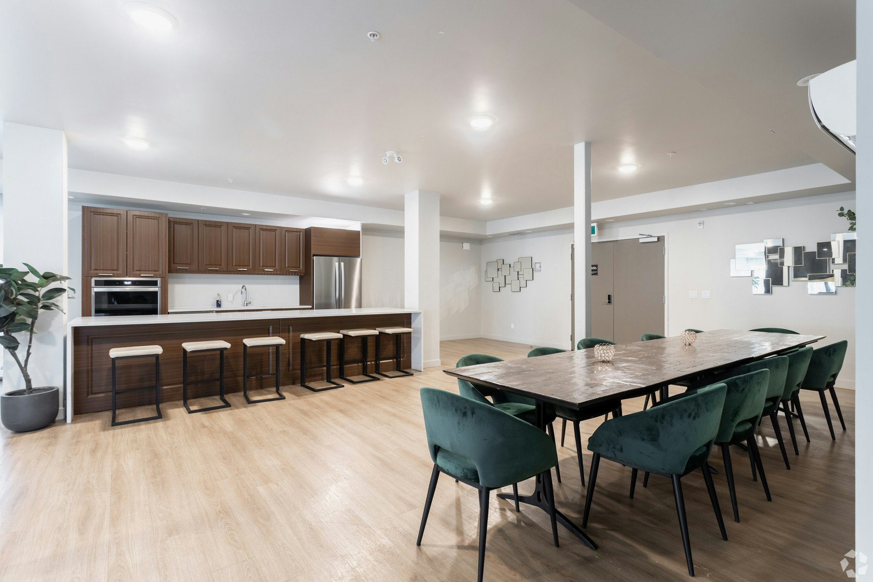 311-11025 26 Avenue Northwest, Edmonton, AB, T6J 5V3 - 3