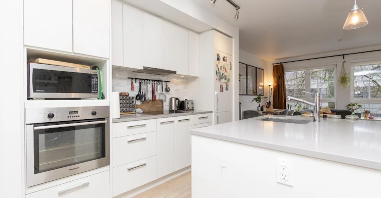2468 Bayswater Street, Vancouver, BC, V6K 4B3 - 8