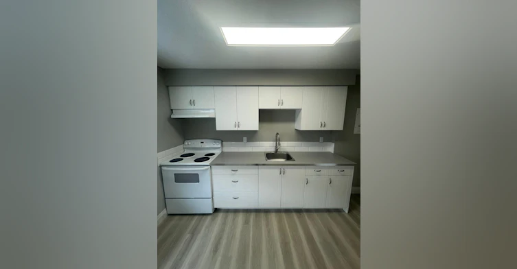 8-135 Wellington Street North, Kitchener, ON, N2H 5J9 - 7