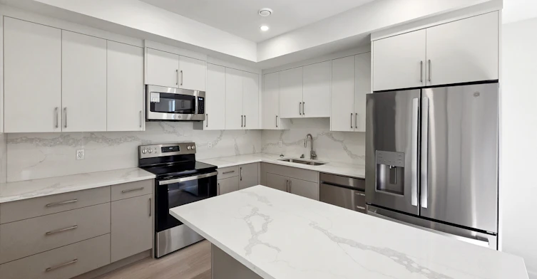 7412 34 Avenue Northwest, Calgary, AB, T3B 1N6 - 5