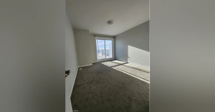 118 Seabrook Drive, Kitchener, ON, N2R 0R7 - 4