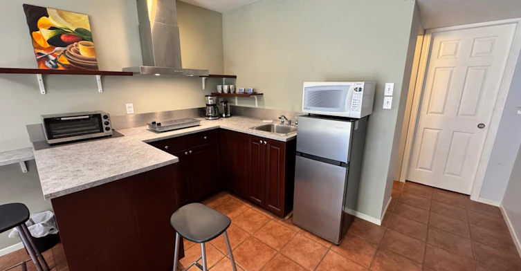 7928 Meadowood Drive, Burnaby, BC, V5A 4E5 - 2