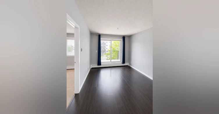 3353 16a Avenue Northwest, Edmonton, AB, T6T 0V4 - 4
