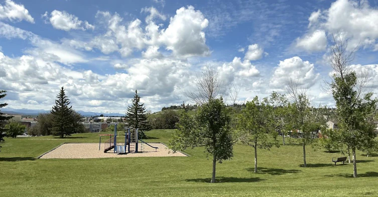 4940 39 Avenue Southwest, Calgary, AB, T3E 6K4 - 21