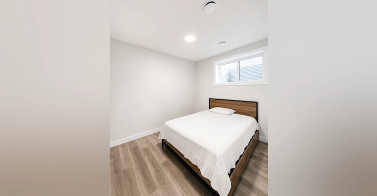 3016 12 Avenue Northwest, Edmonton, AB, T6T 2H1 - 6