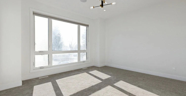 Upper-33 Harvard Street Northwest, Calgary, AB, T2K 2B5 - 9