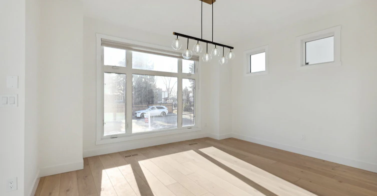 Upper-33 Harvard Street Northwest, Calgary, AB, T2K 2B5 - 5
