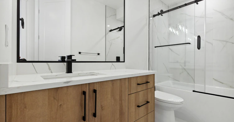 Upper-33 Harvard Street Northwest, Calgary, AB, T2K 2B5 - 10