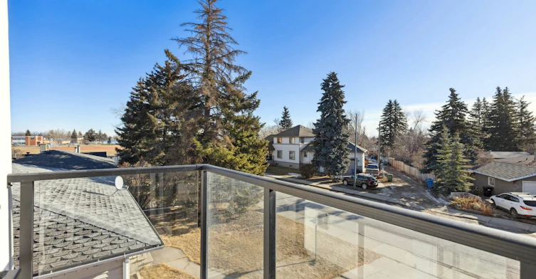 Upper-33 Harvard Street Northwest, Calgary, AB, T2K 2B5 - 17