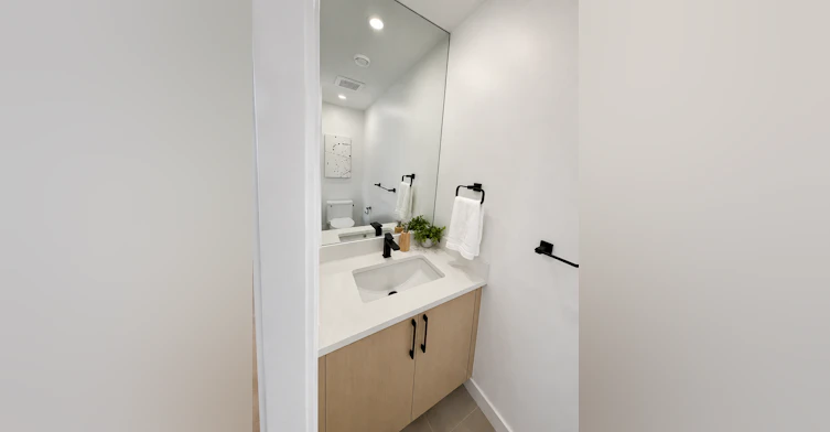 101-6307 35 Avenue Northwest, Calgary, AB, T3B 1S3 - 4
