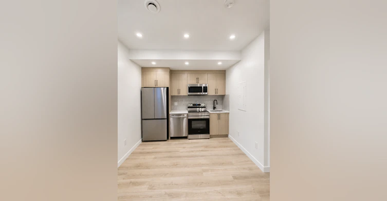 107-6307 35 Avenue Northwest, Calgary, AB, T3B 1S3 - 3