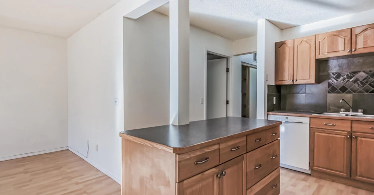1113-200 Brookpark Drive Southwest, Calgary, AB, T2W 3E1 - 14