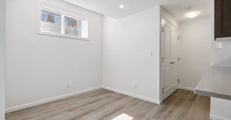 25B-25B Yorkstone Row Southwest, Calgary, AB, T2X 5B6 - 8