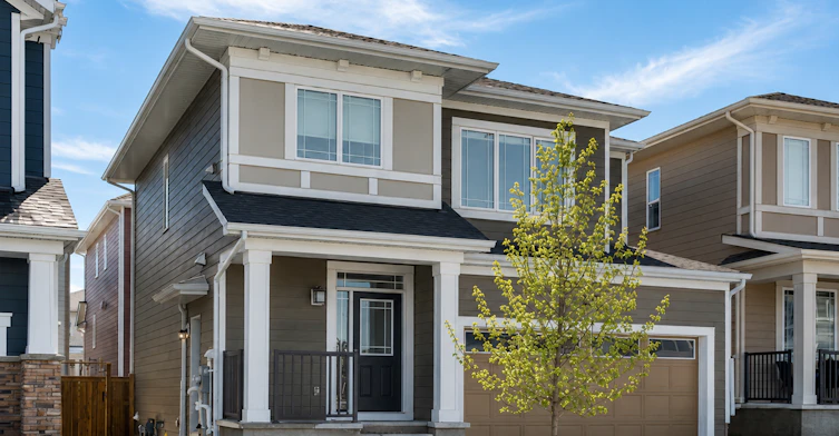 25B-25B Yorkstone Row Southwest, Calgary, AB, T2X 5B6 - 2