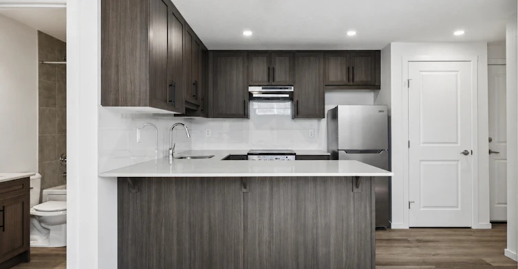 25B-25B Yorkstone Row Southwest, Calgary, AB, T2X 5B6