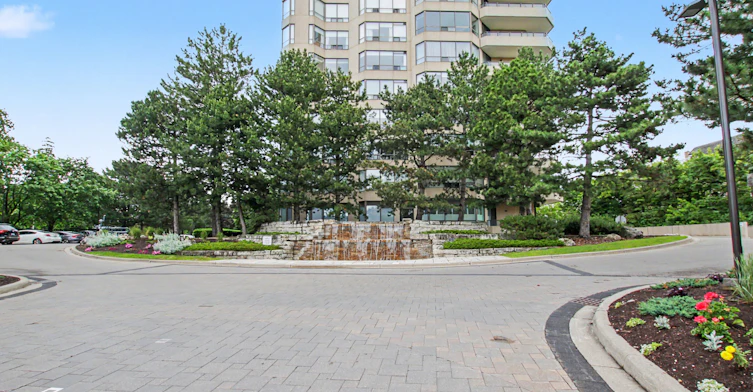 6 Willow Street, Waterloo, ON, N2J 4S3 - 4