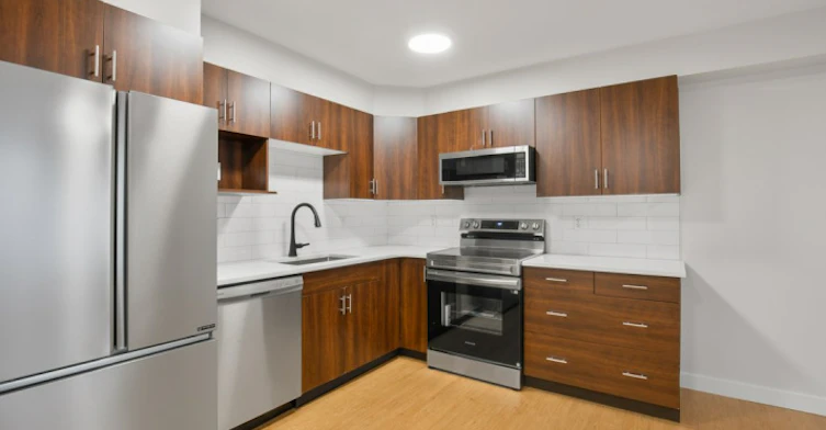 4707 50 Street, Red Deer, AB, T4N 1X3