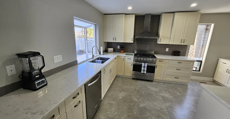 2579 Pineridge Place, West Kelowna, BC, V4T 2J7 - 17