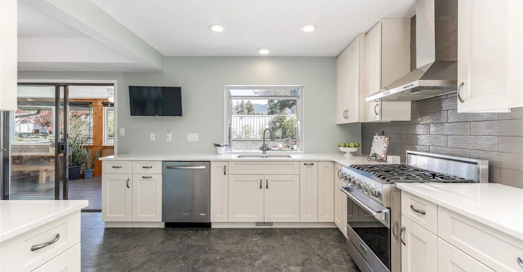 2579 Pineridge Place, West Kelowna, BC, V4T 2J7 - 7
