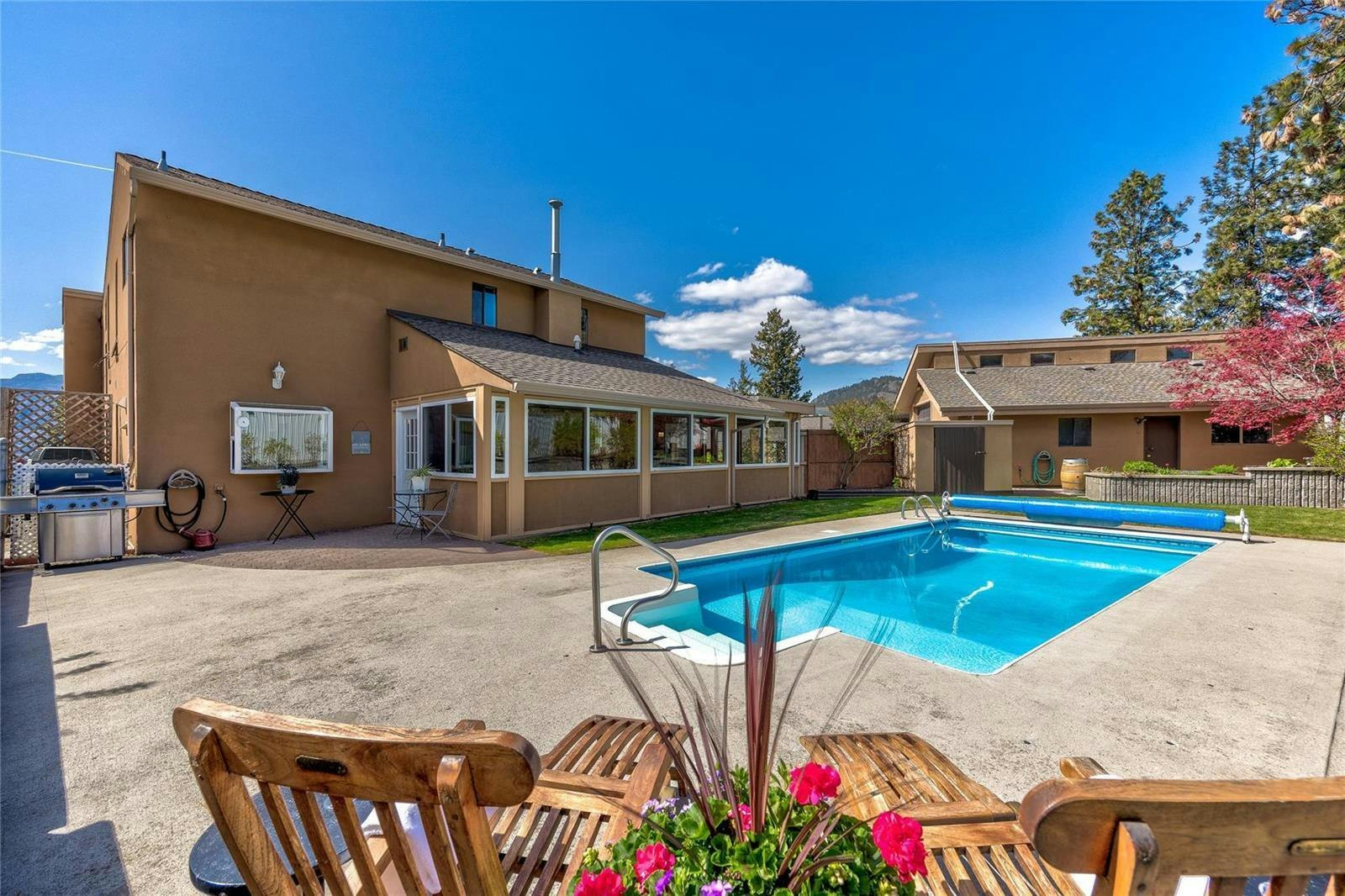 2579 Pineridge Place, West Kelowna, BC, V4T 2J7