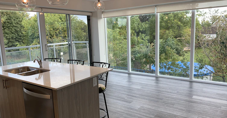 309-16 Markle Crescent, Hamilton, ON, L9G 0H4 - 2