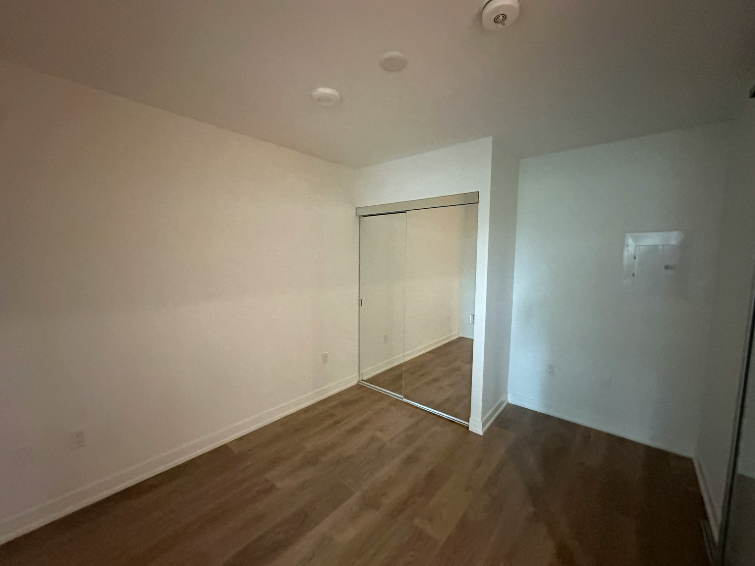 213-117 Broadway Avenue, Toronto, ON, M4P 1V3 - 3