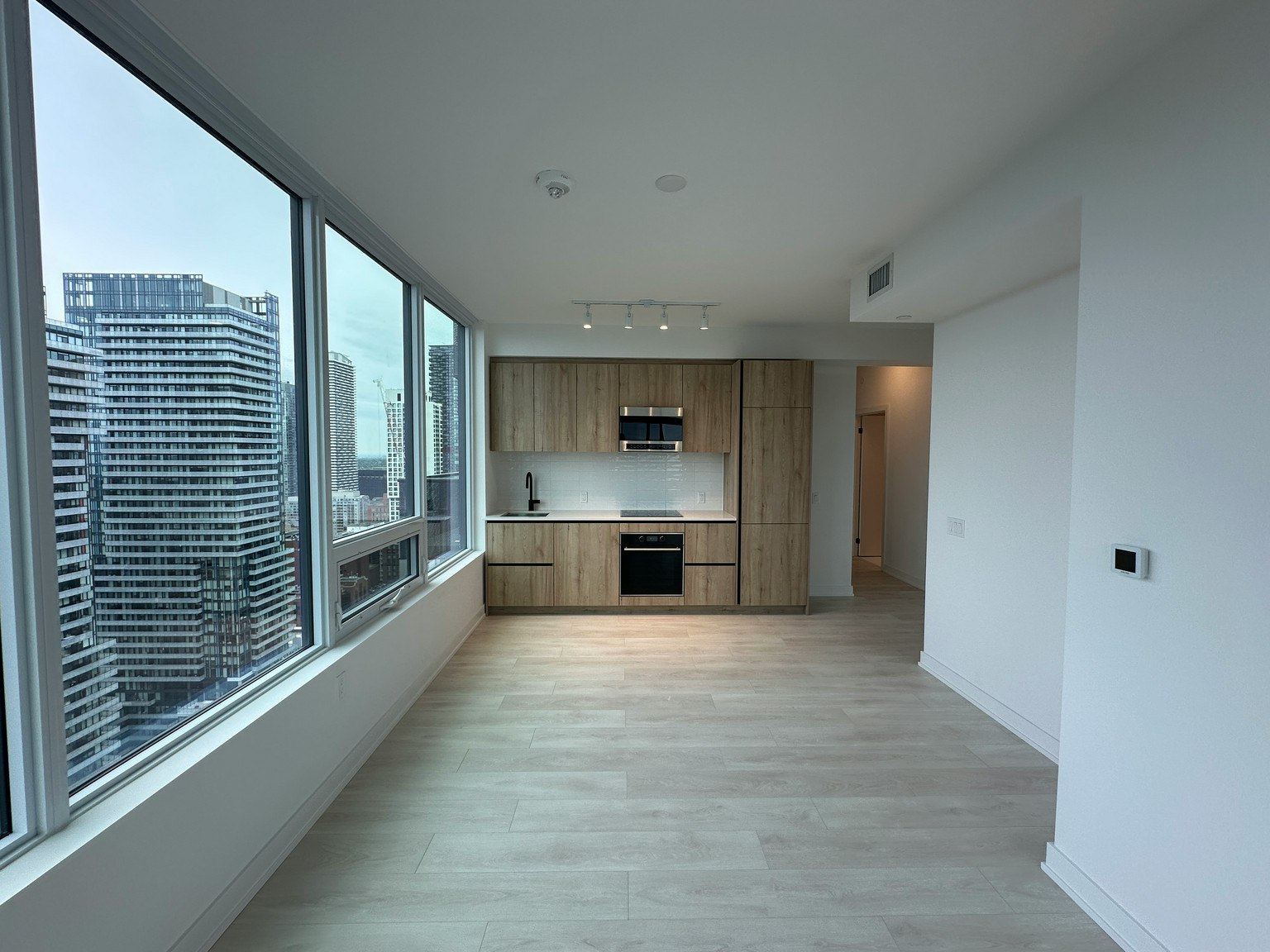 3112-117 Broadway Avenue, Toronto, ON, M4P 1V3 - 2