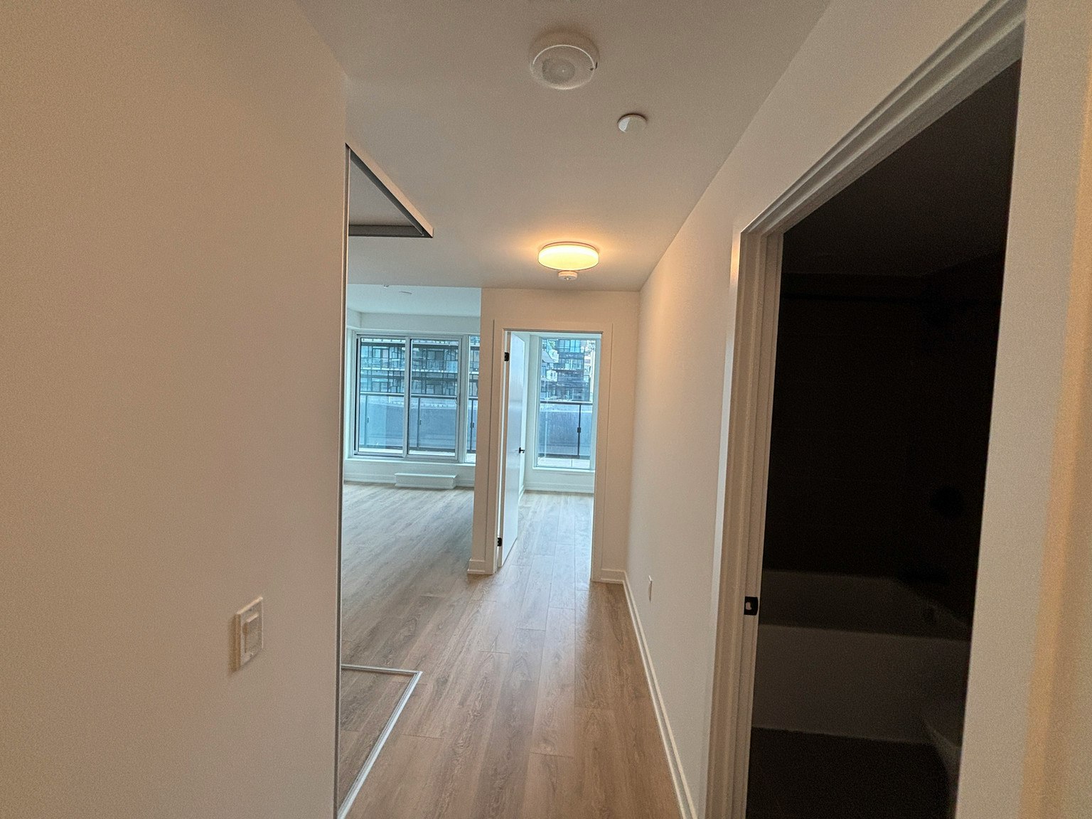 701-117 Broadway Avenue, Toronto, ON, M4P 1V3 - 4