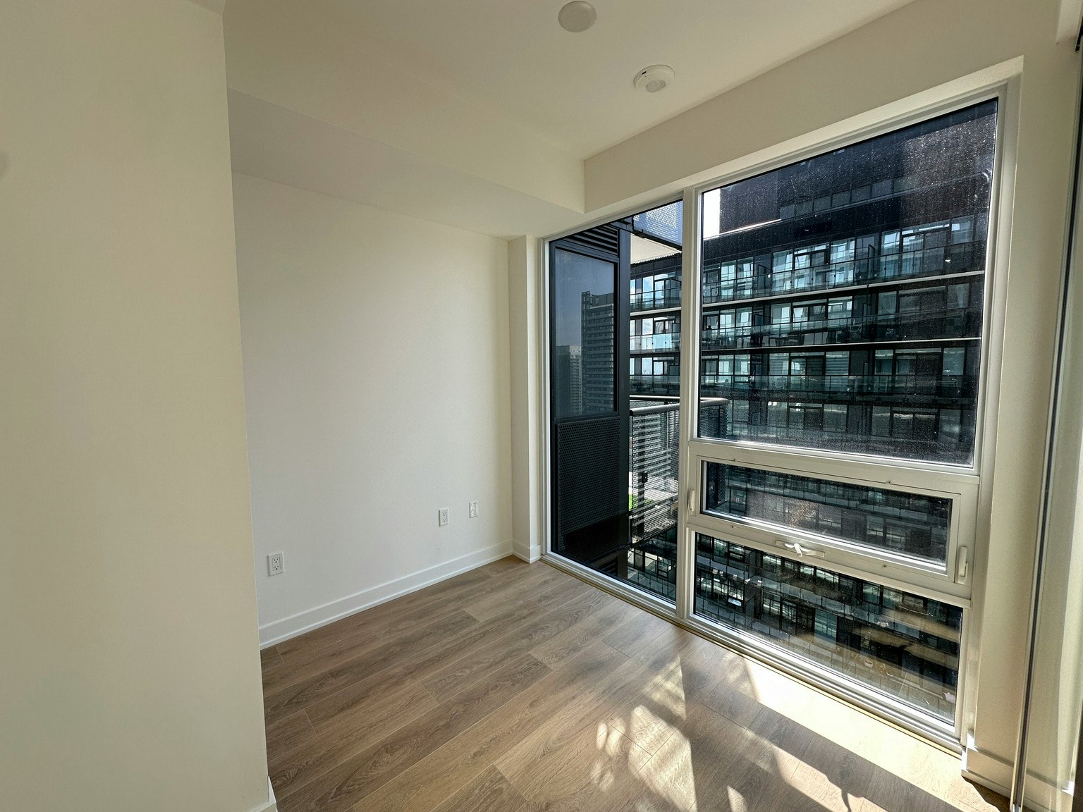 3402-117 Broadway Avenue, Toronto, ON, M4P 1V3 - 9