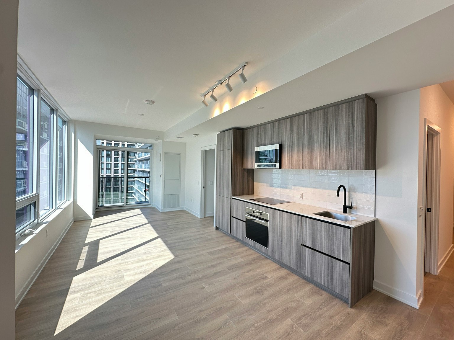 3402-117 Broadway Avenue, Toronto, ON, M4P 1V3 - 12