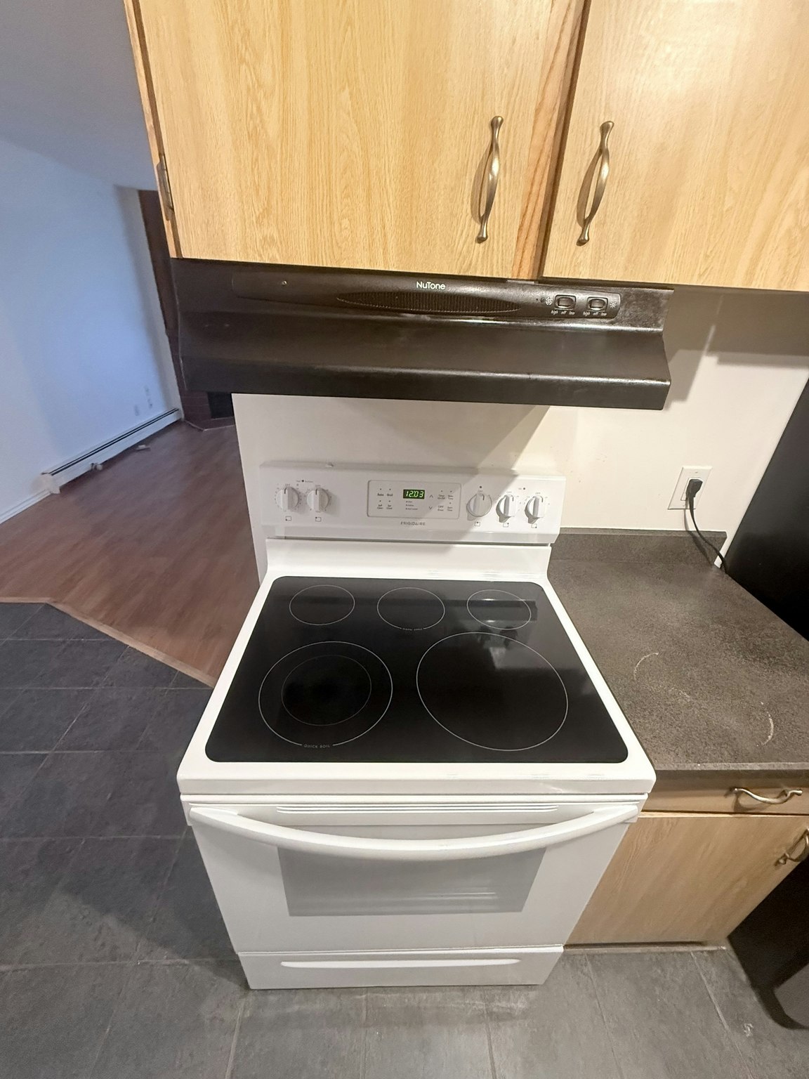 310 Stillwater Drive, Saskatoon, SK, S7J 4H7 - 6