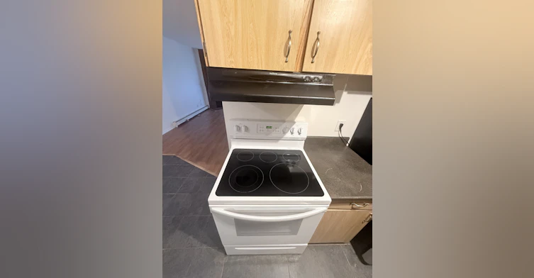 310 Stillwater Drive, Saskatoon, SK, S7J 4H7 - 6