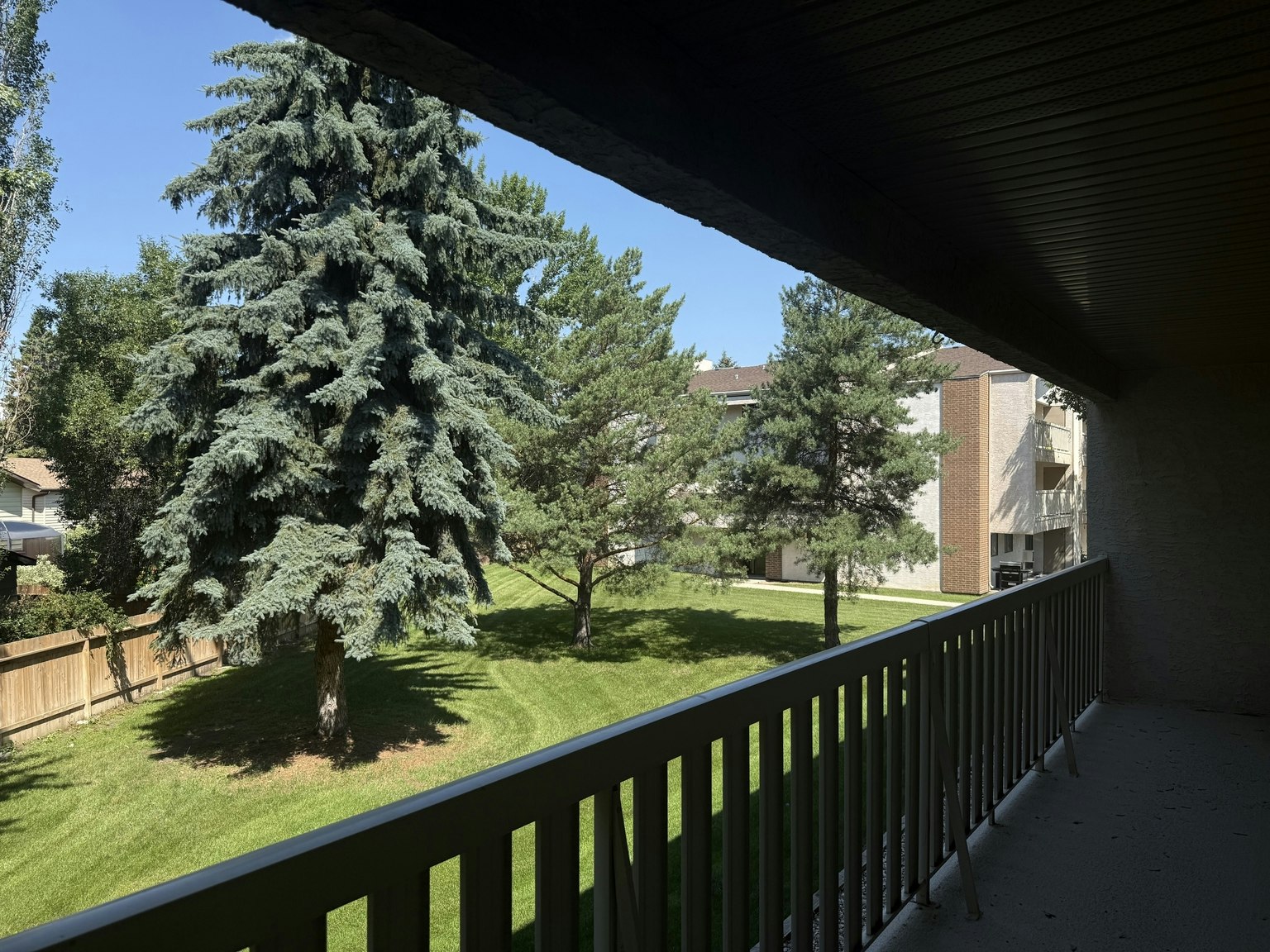 310 Stillwater Drive, Saskatoon, SK, S7J 4H7 - 4