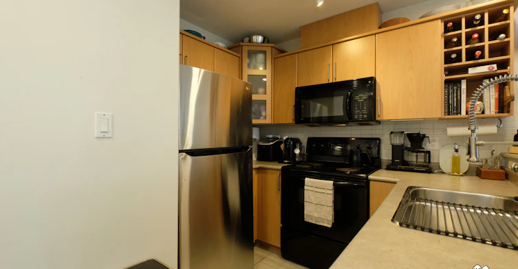 3142 Saint Johns Street, Port Moody, BC, V3H 5E5 - 8