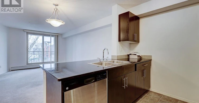 403 Mackenzie Way Southwest, Airdrie, AB, T4B 3V7 - 7