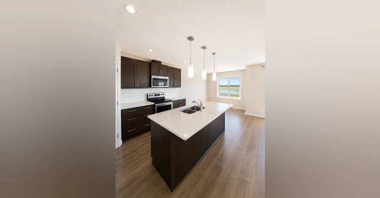 1-3117 11 Avenue Northwest, Edmonton, AB, T6L 2L5 - 4