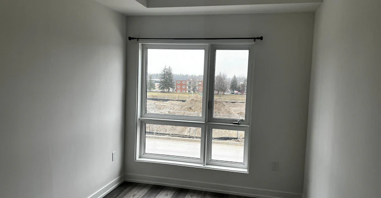 A12-10 Palace Street, Kitchener, ON, N2E 0J3 - 2