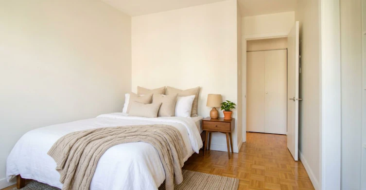 1176 Burnaby Street, Vancouver, BC, V6E 1S1 - 2
