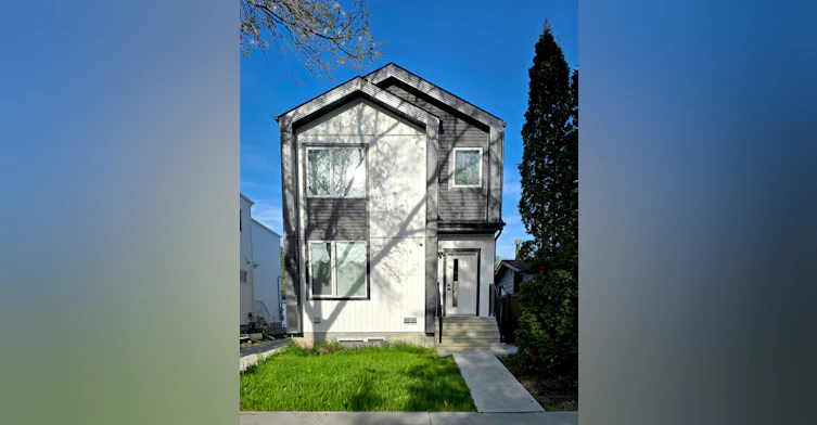 11637-11637 84 Street Northwest, Edmonton, AB, T5B 3C1