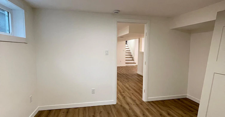 11625 83 Street Northwest, Edmonton, AB, T5B 2Y7 - 9