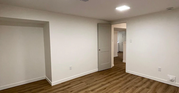 11625 83 Street Northwest, Edmonton, AB, T5B 2Y7 - 12