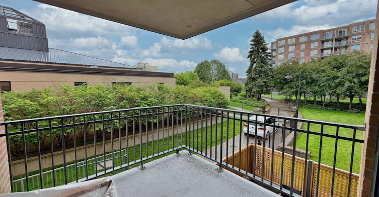 302-35 Holland Avenue, Ottawa, ON, K1Y 4S2 - 24
