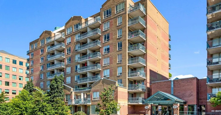 302-35 Holland Avenue, Ottawa, ON, K1Y 4S2