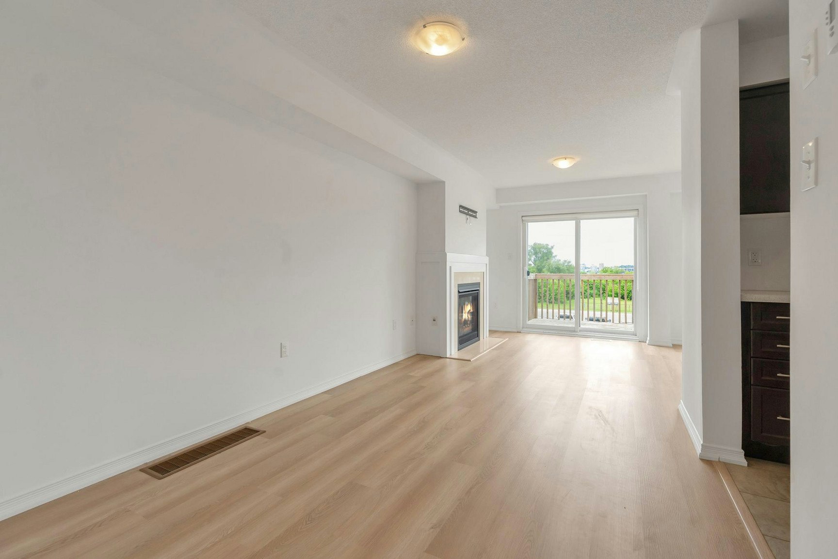 25 Franks Way-25 Frank's Way, Barrie, ON, L4N 3J1 - 8