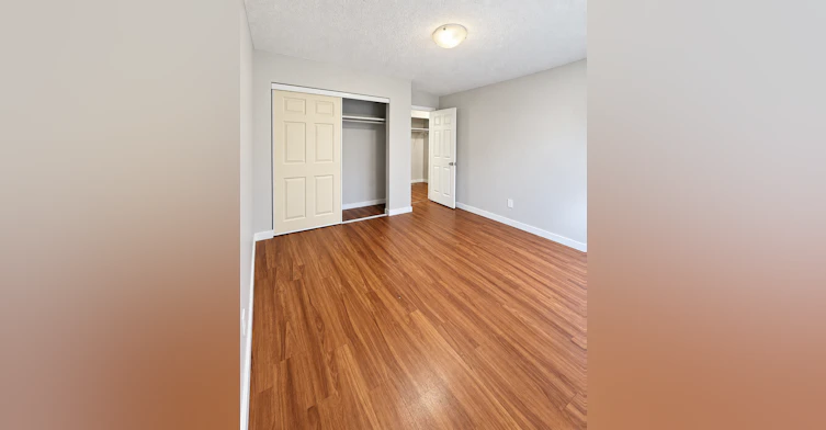 10635 123 Street Northwest, Edmonton, AB, T5N 1P3 - 6