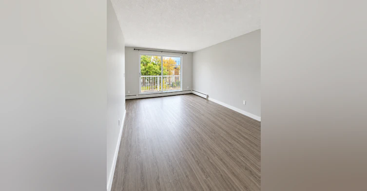 10635 123 Street Northwest, Edmonton, AB, T5N 1P3 - 12