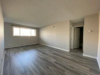 10635 123 Street Northwest, Edmonton, AB, T5N 1P3 - 3